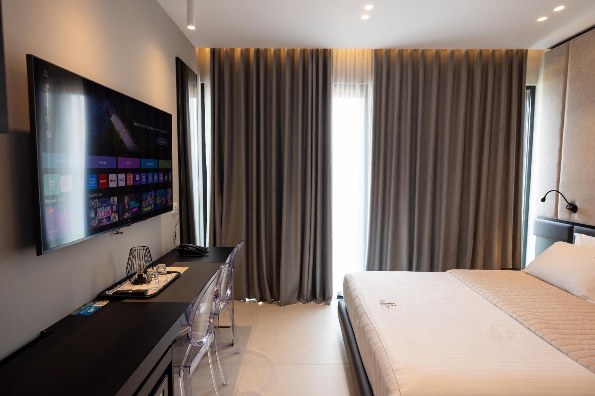 Hotel Majestic Radhime