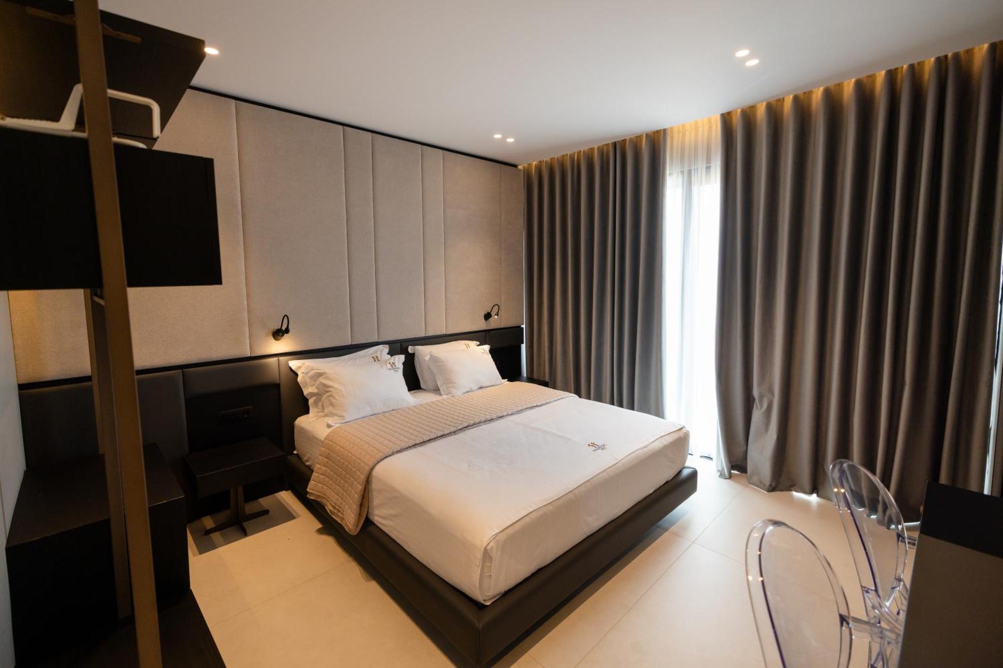 Hotel Majestic 4*