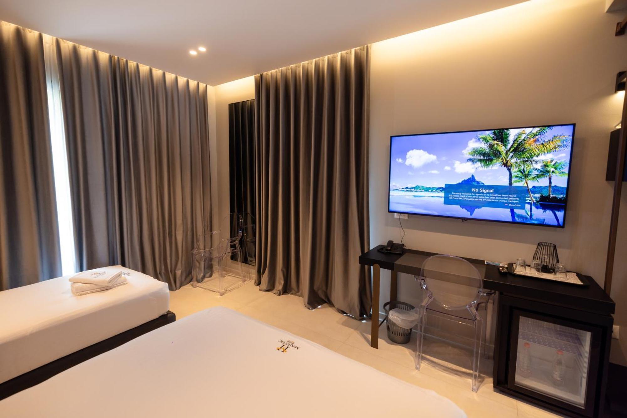 Majestic Hotel Radhime